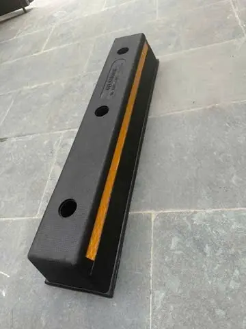 Chặn lùi xe cao su chữ A 750x150x120mm